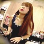 【盗撮動画】普段からパンチラ撮りに慣れてそうな美人な店員さんはやはりガードが堅かった件♪