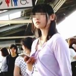 【盗撮動画】鈍感女子を品定めしてからエスカレーターでスカメク撮りしてる鋭い目利きの撮り師♪