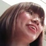 【盗撮動画】ムッチリ豊満なショップ店員さんを逆さ撮りしたら肉付きのいいＨな下半身ですた♪