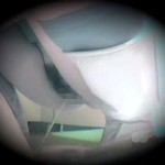 【無修正】イベント会場の女子トイレにカメラ置きっぱして放尿姿を盗撮する悪意のスタッフ♪