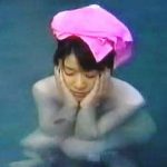 【盗撮動画】覗き＆盗撮マニアのメッカとなってる温泉露天風呂に入浴しちゃった女子たち♪