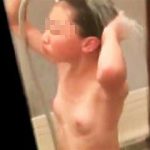 【盗撮動画】近所に住む顔見知りの若い美姉妹たちの入浴風景を毎晩楽しんでるオッサン♪