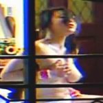 【盗撮動画】カーテンをフルオープンで破廉恥なオナニーを晒しちゃってるドスケベ女子♪