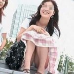 【盗撮動画】これ見よがしのＪＫパンチラよりも正統派のしゃがみ＆風パンチラに心が洗われる気分な件♪