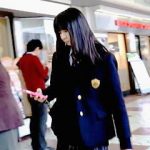 【盗撮動画】たまたま撮り師の前を通り掛かったばかりにスカメク撮りの餌食になった女子校生たち♪