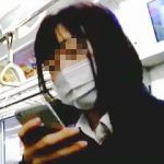 【盗撮動画】マスク姿の女子校生を見るとセットでパンチラも見たくなるいつものオレの悪いクセ♪