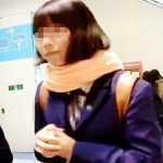 【盗撮動画】素朴で純朴そうな女子校生のパンチラにこそロマンを感じてる昭和育ちの撮り師♪