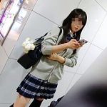 【盗撮動画】どこにでもいそうな女子校生のパンチラだからこそ見たい撮りたいシコりたい撮り師♪