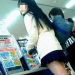 【盗撮動画】雰囲気バツグンで極上レベルのミニスカ美脚ＪＫのパンチラは見応え十分♪