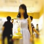 【盗撮動画】スレた感じがなくて育ちが良さそうなお嬢さんの生パンティは這ってでも見たい♪